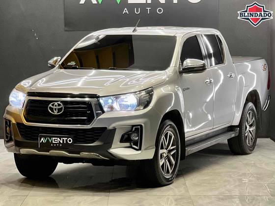 TOYOTA HILUX 2.8 SRV 4X4 CD 16V DIESEL 4P AUTOMÁTICO
